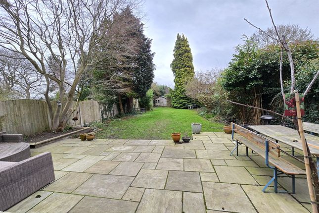 32 Green Drive, Altrincham photo 4