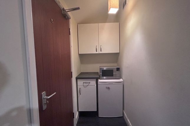 102, Birmingham photo 3