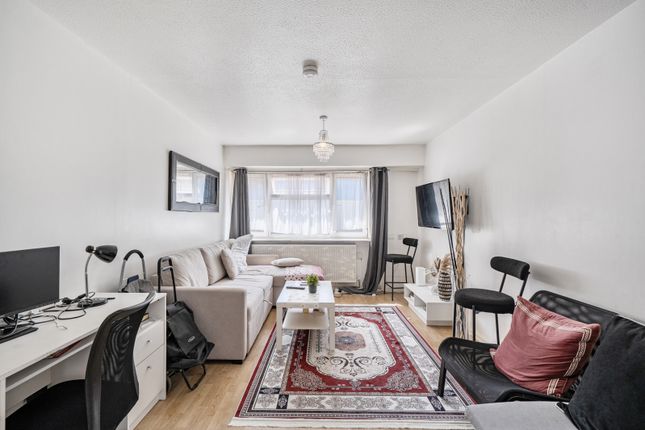10, Setchell Way, London photo 2