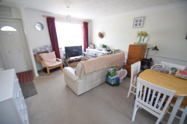 31, Benbow Avenue, Eastbourne photo 2