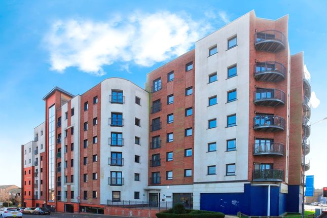 2-bed flat on 36, Hawksbill Way, Peterborough, £120,000