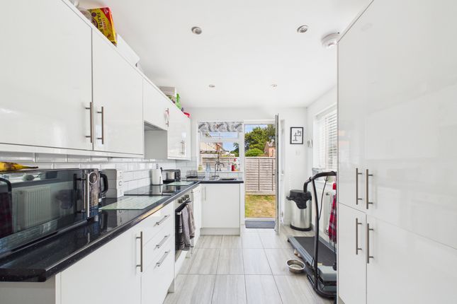 25, Campbell Drive, Littlehampton photo 2