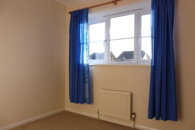 Semi-detached house to rent in Primrose Close, Lincoln