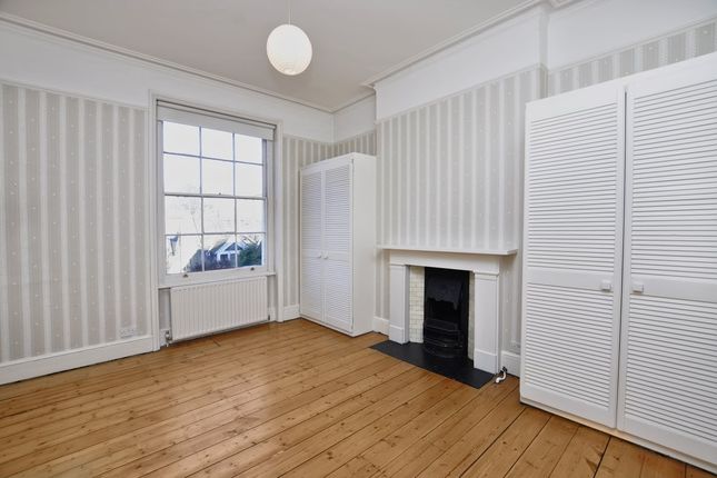 Flat 4 40, Brondesbury Villas, London photo 2