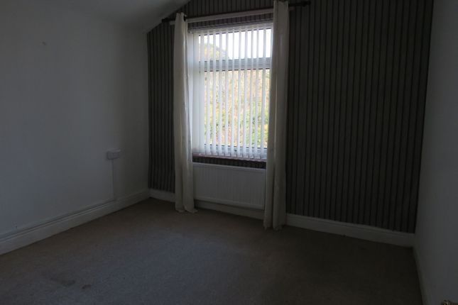 Top Flat, 59, Llangefni photo 5