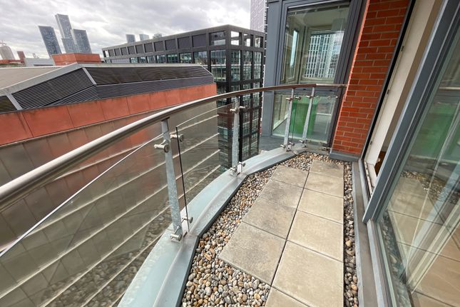 Flat to rent in Leftbank, Manchester