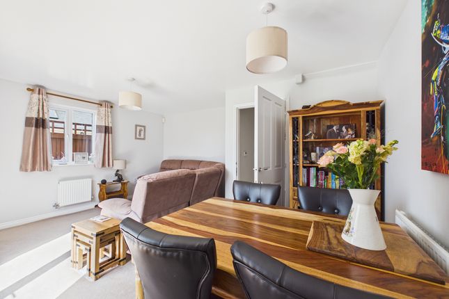 55 Kiln Avenue, Chinnor photo 3