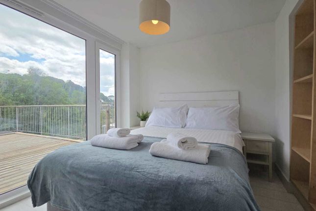 127 Hillside Villas, Millendreath Holiday Village, Looe photo 4