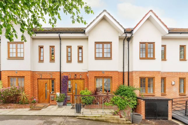 End terrace house for sale in Sherlock Close, Norbury, London
