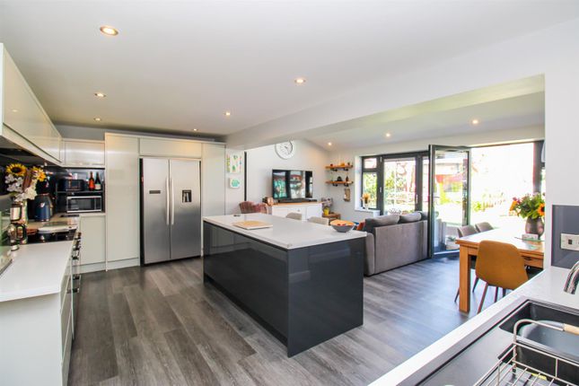 1, Gentian Court, Wakefield photo 2