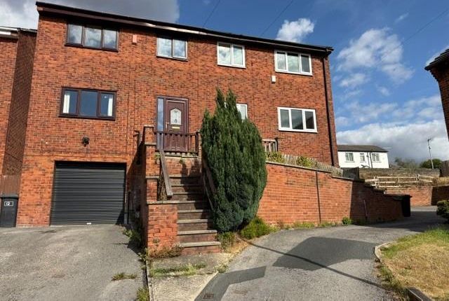 3-bed semi-detached on 10, Coney Walk, Dewsbury, £175,000