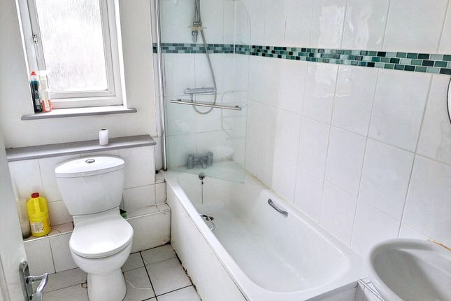 29, Powell Close, Pembroke photo 5