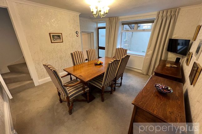 Malvern House, 93, High Street, Rhondda Cynon Taff photo 5