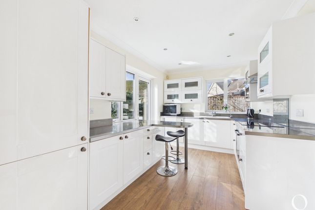 39, Lancaster Drive, Broadstone photo 2