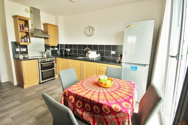 54, Springfield Court, Salford photo 3