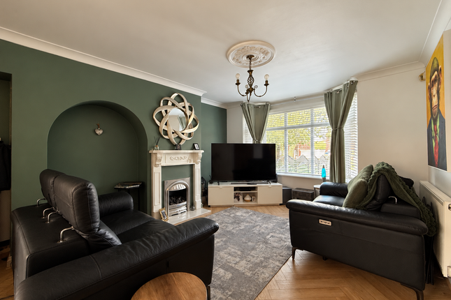 1109, Yardley Wood Road, Birmingham photo 4
