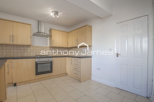 13 Barham Road, Dartford photo 4
