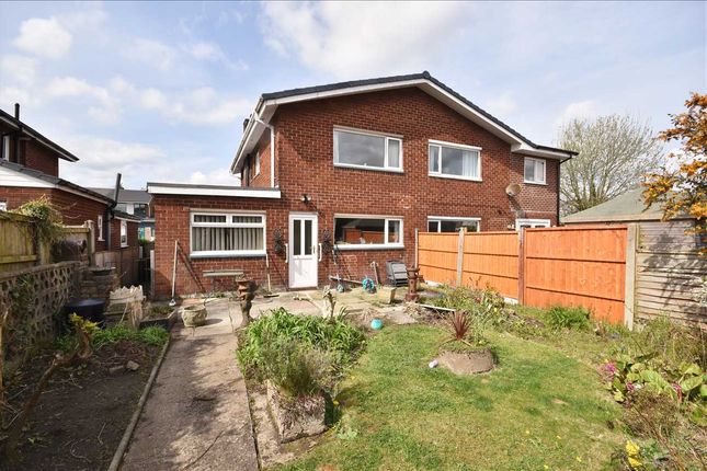 10, Ambleside Avenue, Chorley photo 3