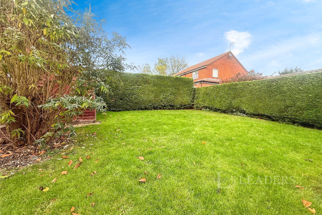 36, Barnston Close, Bedfordshire photo 2