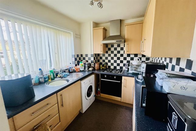 Maisonette for sale in Dearne Fold, Lindley, Huddersfield