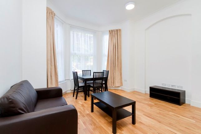 Thumbnail Flat to rent in Very Near Madeley Road Area, Ealing Broadway East