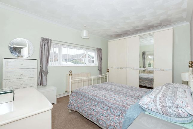 5, Russells Drive, Lancing photo 4