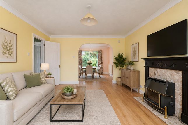 8, Oak Road, Chippenham photo 4