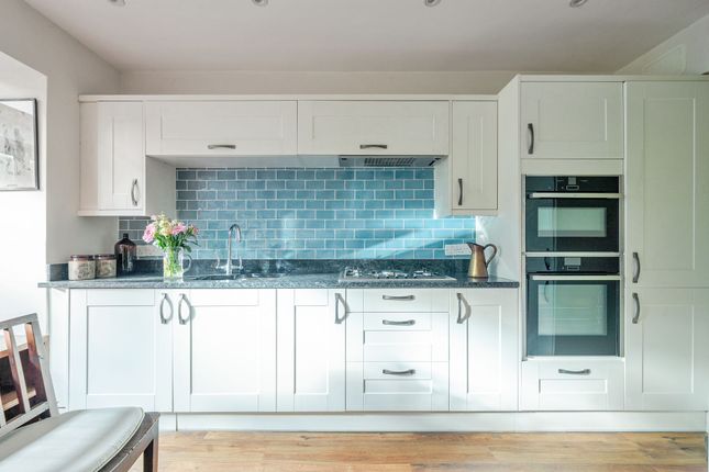 16 Copse Road, Haslemere photo 4