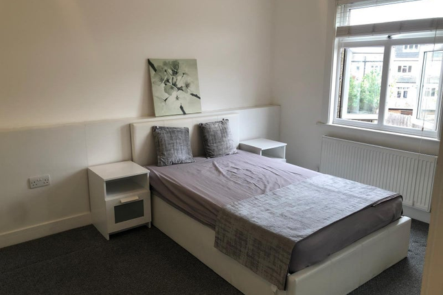 5A, Pinner Road, North Harrow photo 2