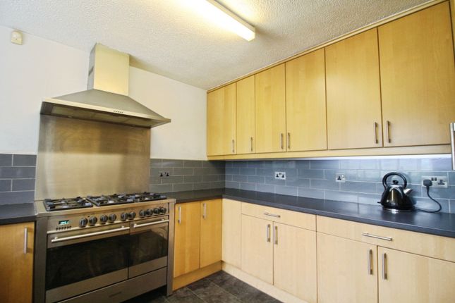 Lynton House, 1a Lynton Avenue, Wakefield photo 4