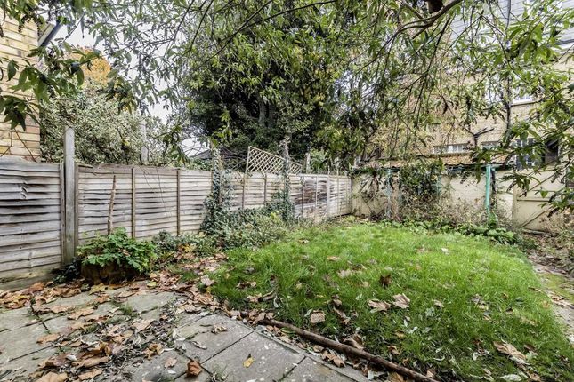 Northfield Avenue, London photo 5