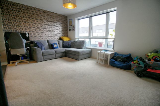 Flat 22, Blue Bell Court, Sovereign Way, Tonbridge photo 4
