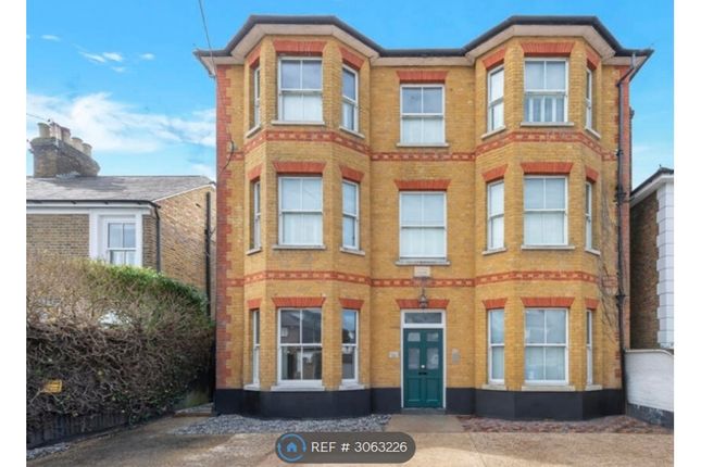 Flat  Suffolk House, Weybridge photo 2