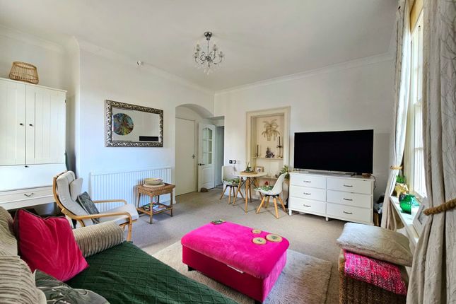 Flat 33, Hucclecote Mews, Gloucester photo 4