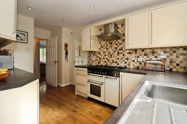 83, Wheatfield Drive, Bristol photo 3