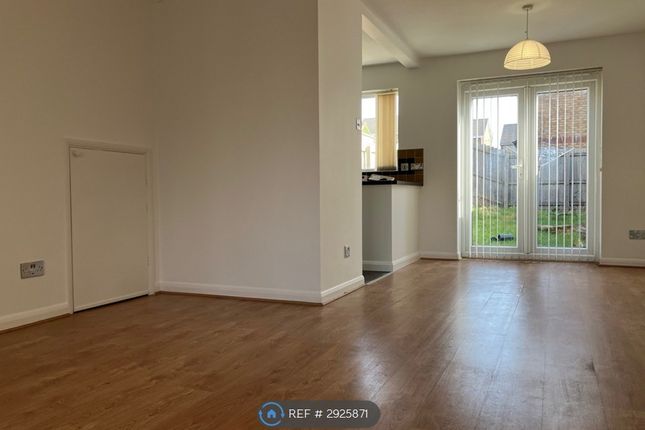 Hallett Close, Latchbrook, Saltash photo 3