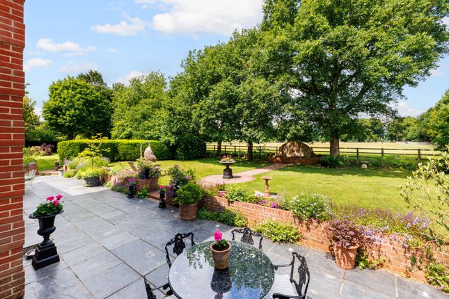 5 Manor Wood Gate photo 4
