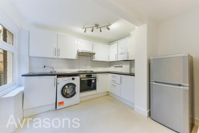 Ground Floor Flat, 41 Handforth Road, London photo 3