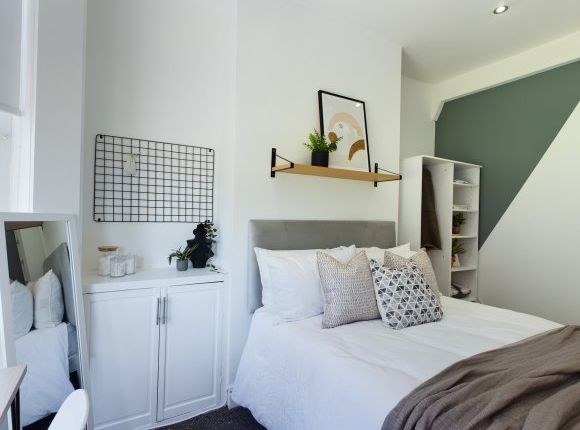 Thumbnail Shared accommodation to rent in Hall Lane, Liverpool