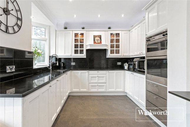 62, Claremont Park, London photo 4
