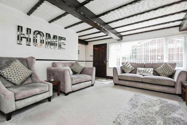 35, Kington Gardens, Birmingham photo 4