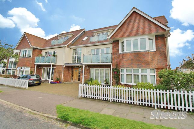 Thumbnail Flat for sale in Queens Road, Frinton-On-Sea