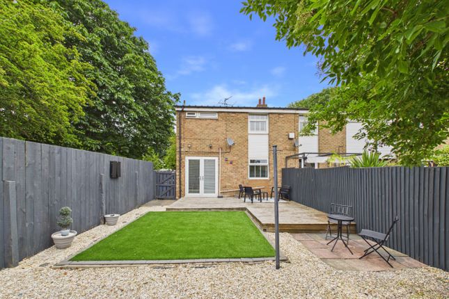 31 Neasden Close, Hull, East Riding Of Yorkshire photo 4