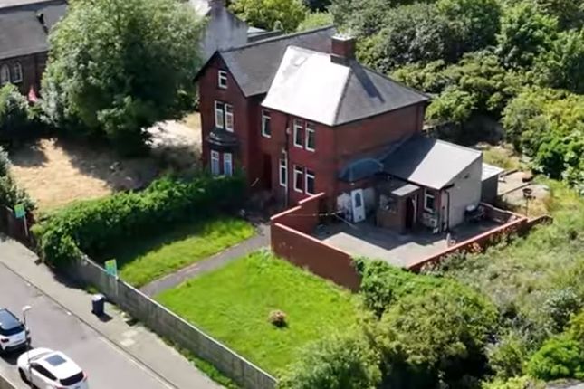6-bed house on 4 & 6, Hudson Street, South Shields, £220,000