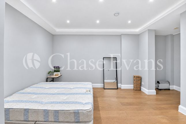41 Clanricarde Gardens, London photo 4