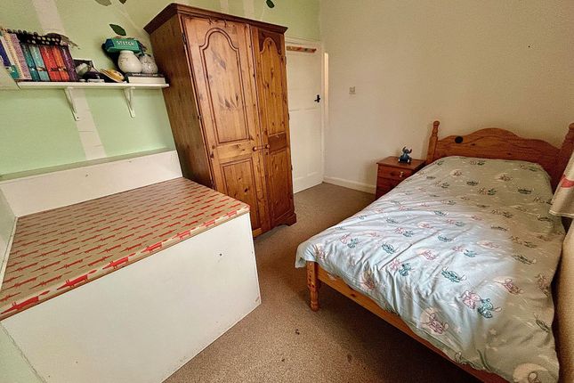 16 Cranmer Road, Manchester photo 4
