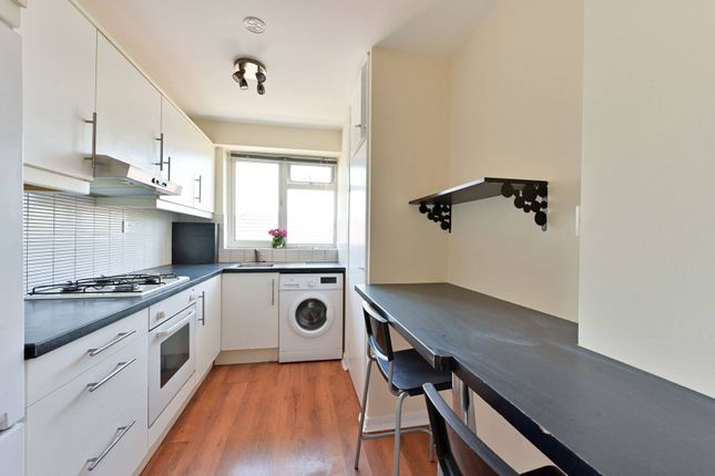 Flat to rent in South Park Road, South Park Gardens, London