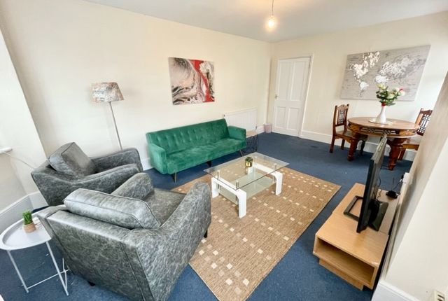 Flat to rent in Gloucester Place, Brighton