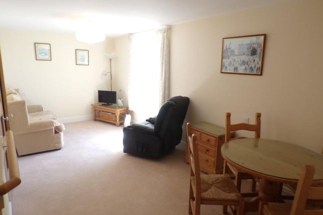 Flat for sale in Wardington Court, Welford Road, Kingsthorpe, Northampton