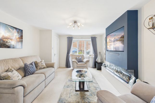 6, WILLOW COURT, WAKEFIELD photo 4